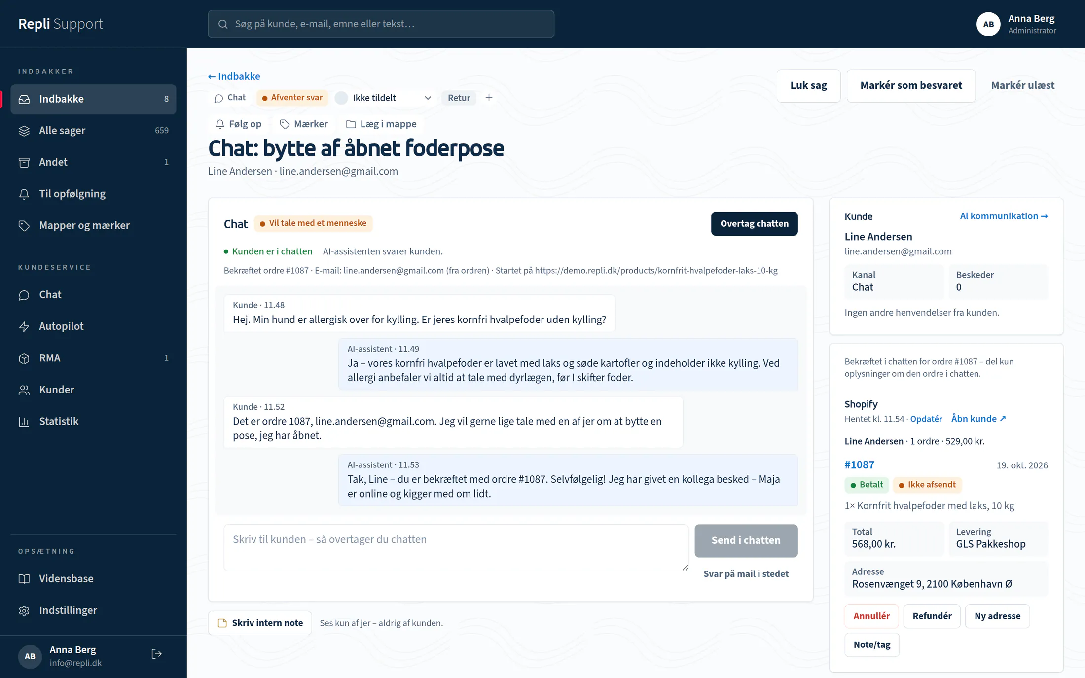 En chat i indbakken, hvor kunden vil tale med et menneske, med knappen Overtag chatten