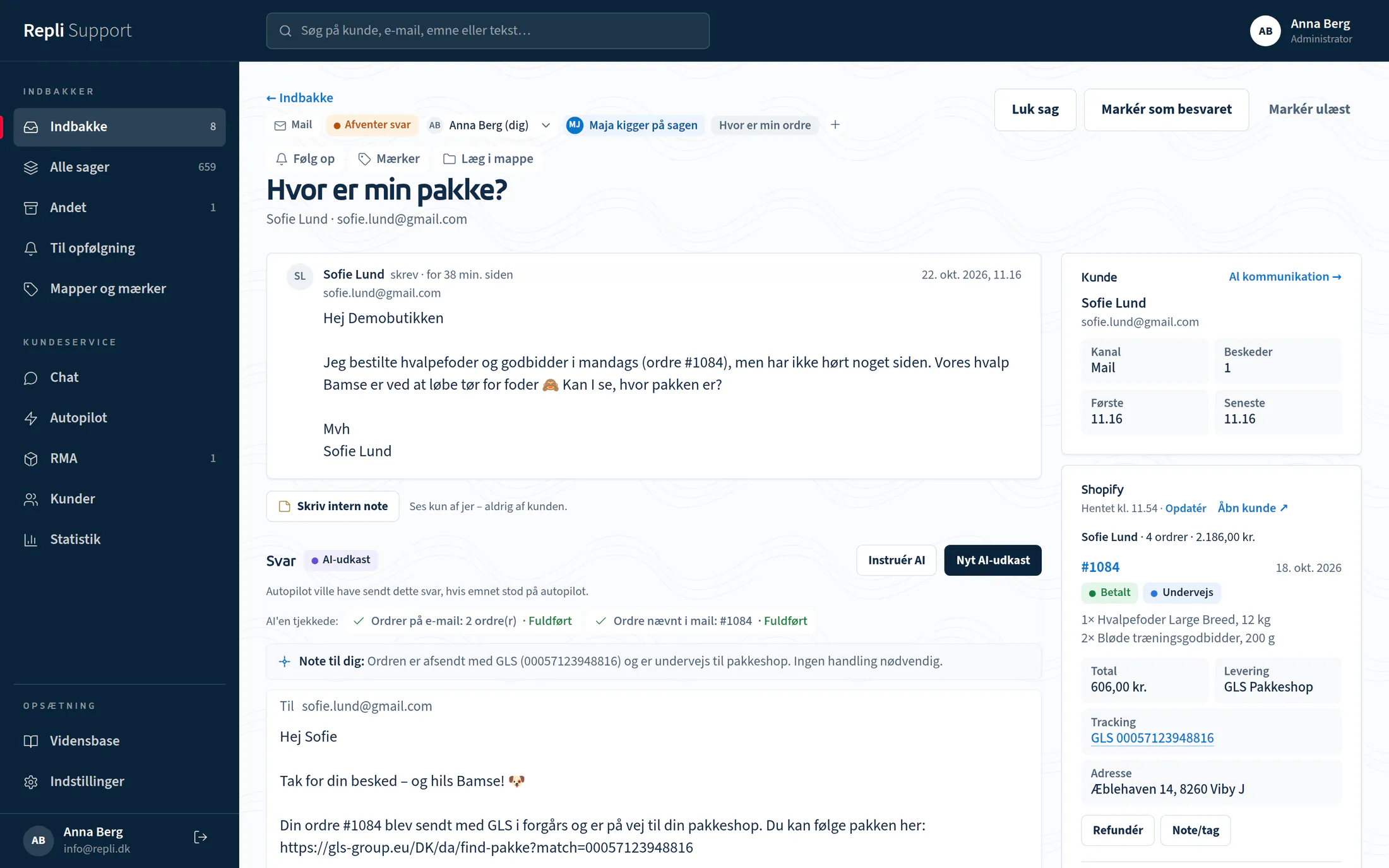 Et AI-udkast med opslag i Shopify og kundens ordre i højre side